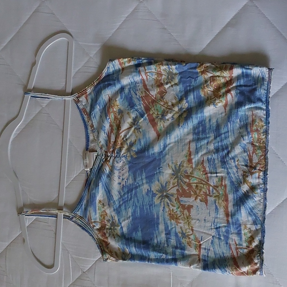 Cropped top with palm tree pattern